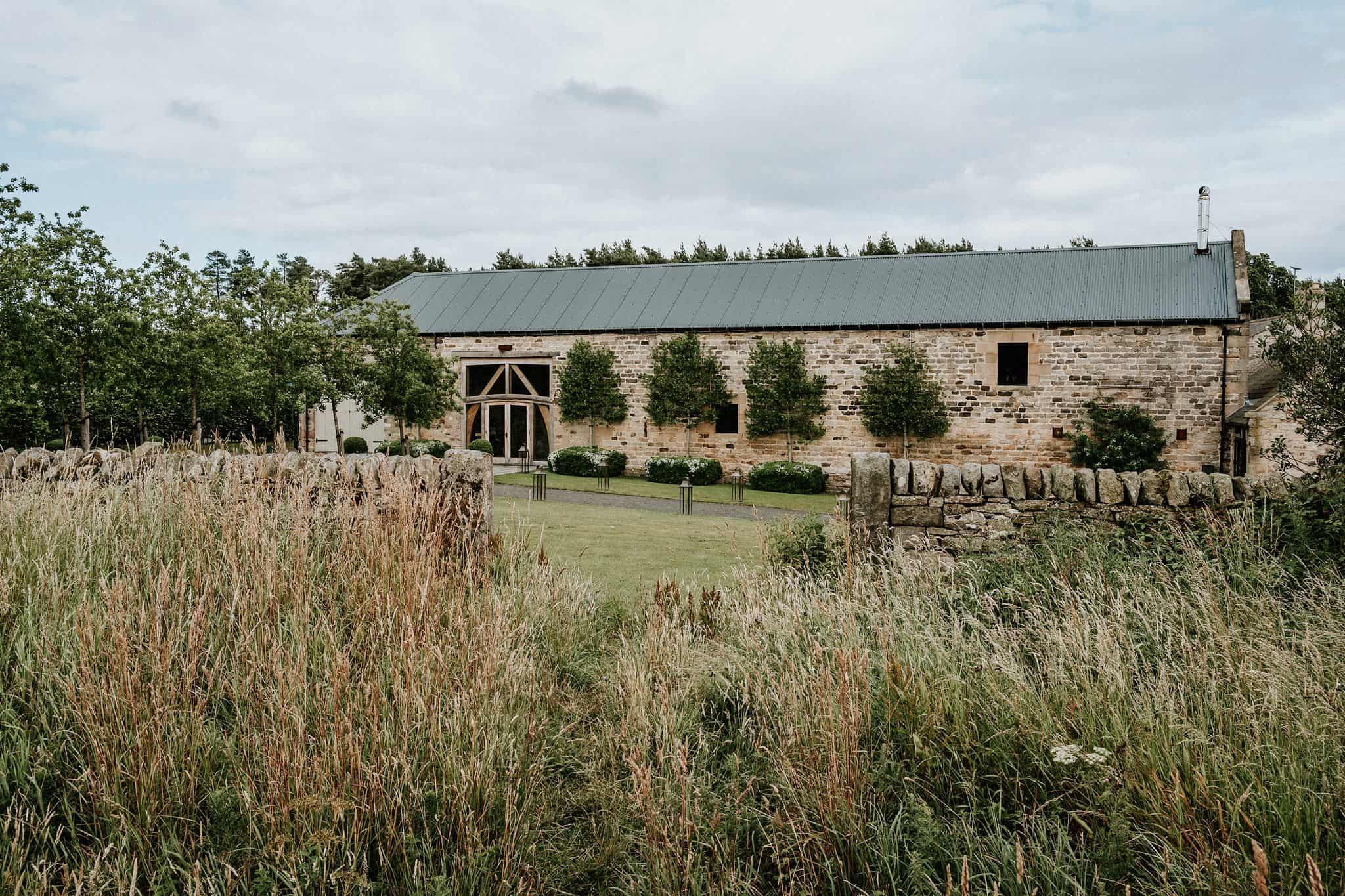 A rustic barn wedding at Healey Barn by North East photographer in Newcastle upon Tyne Andy Turner