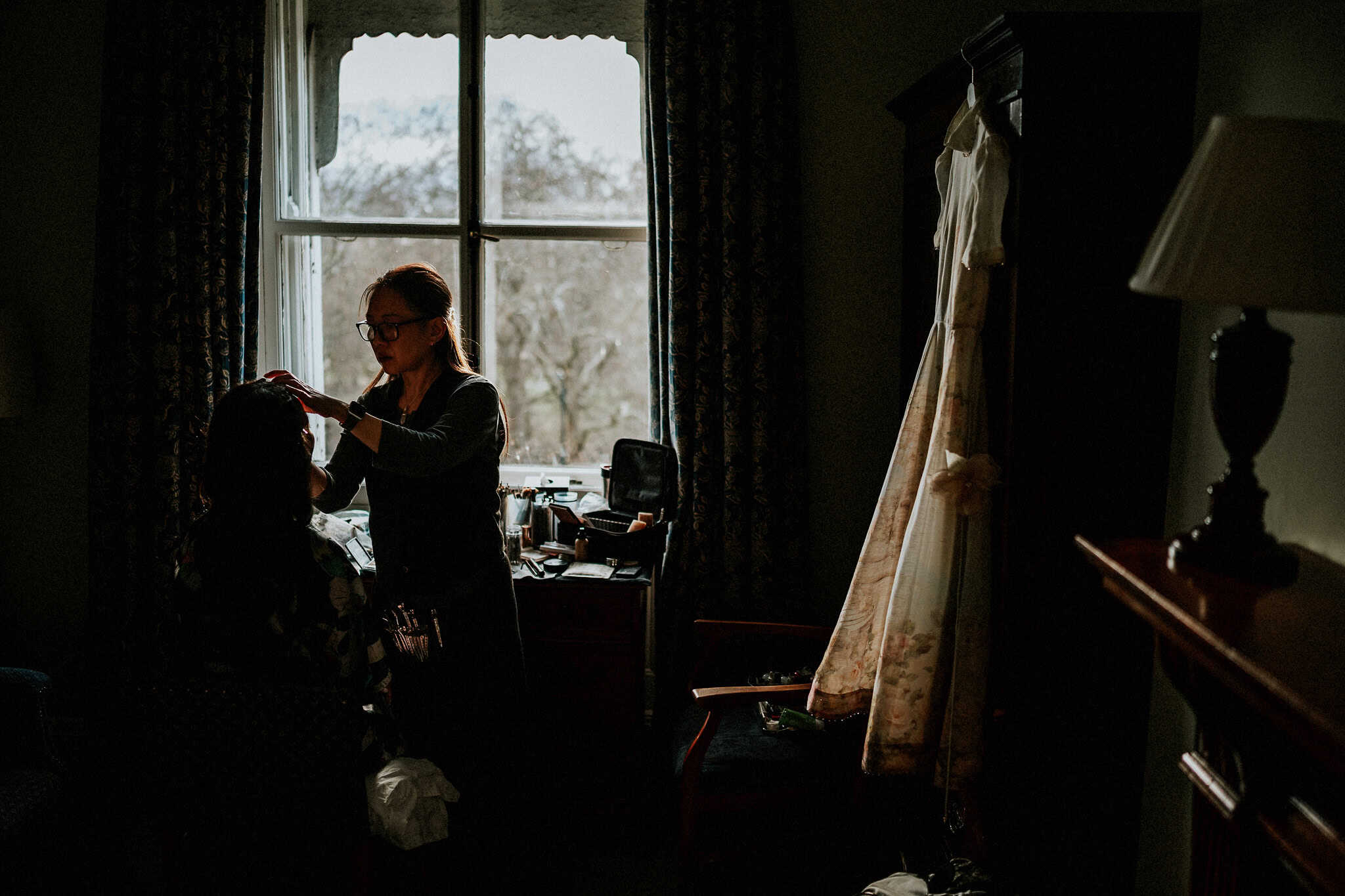 A London wedding in Chelsea Old Town Hall and Cavalry & Guards Club by UK wedding photographer Andy Turner