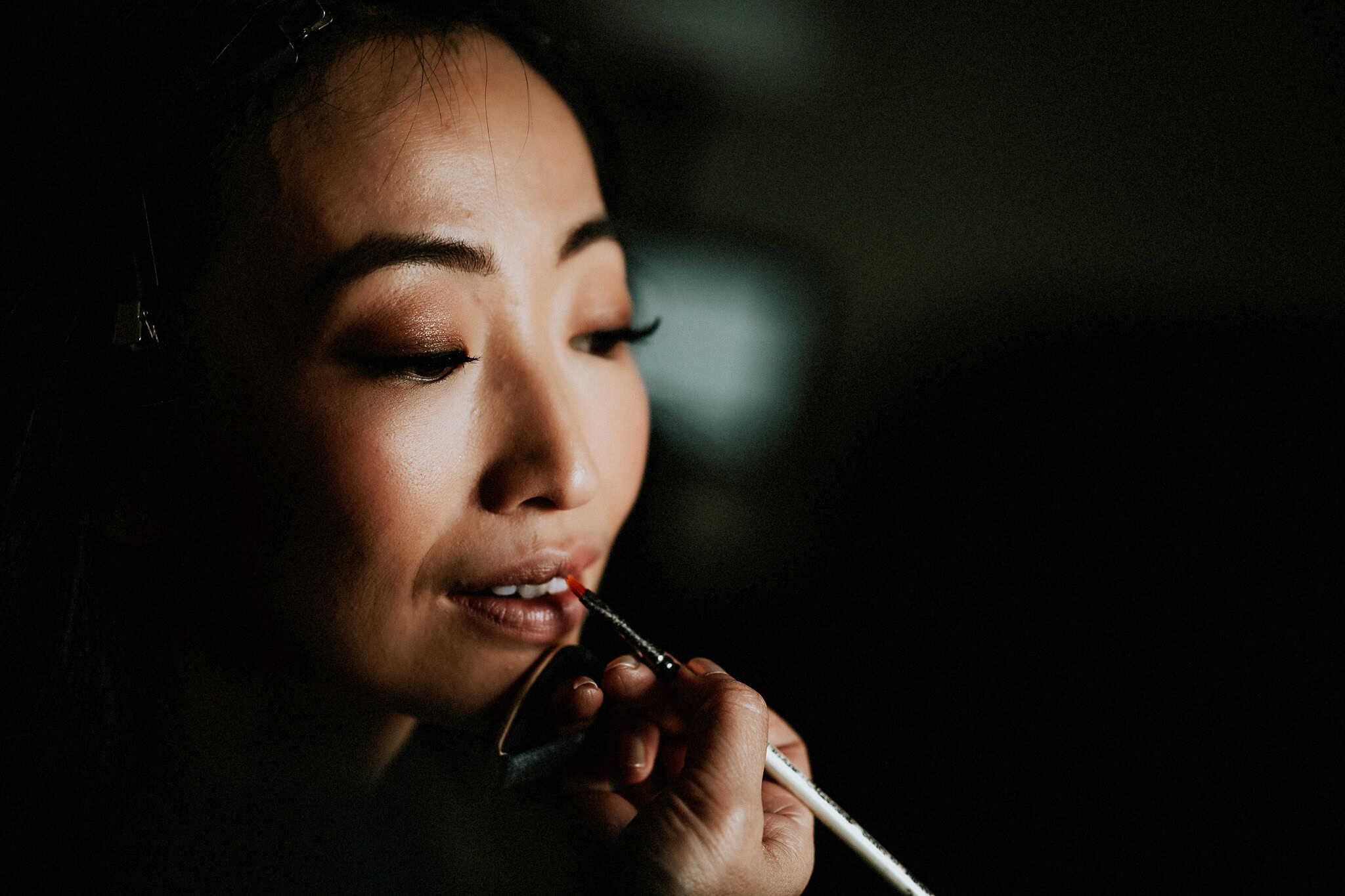A London wedding in Chelsea Old Town Hall and Cavalry & Guards Club by UK wedding photographer Andy Turner