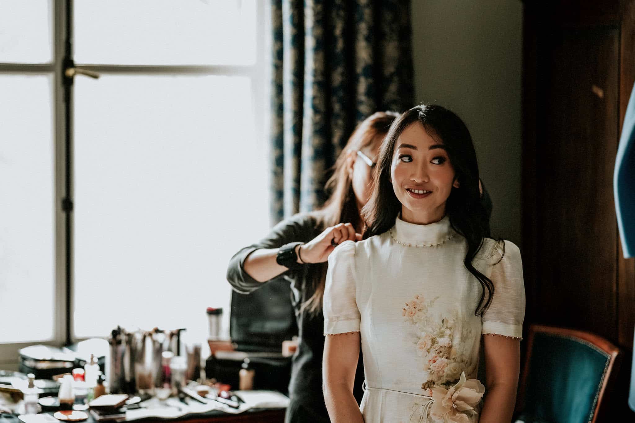 A London wedding in Chelsea Old Town Hall and Cavalry & Guards Club by UK wedding photographer Andy Turner