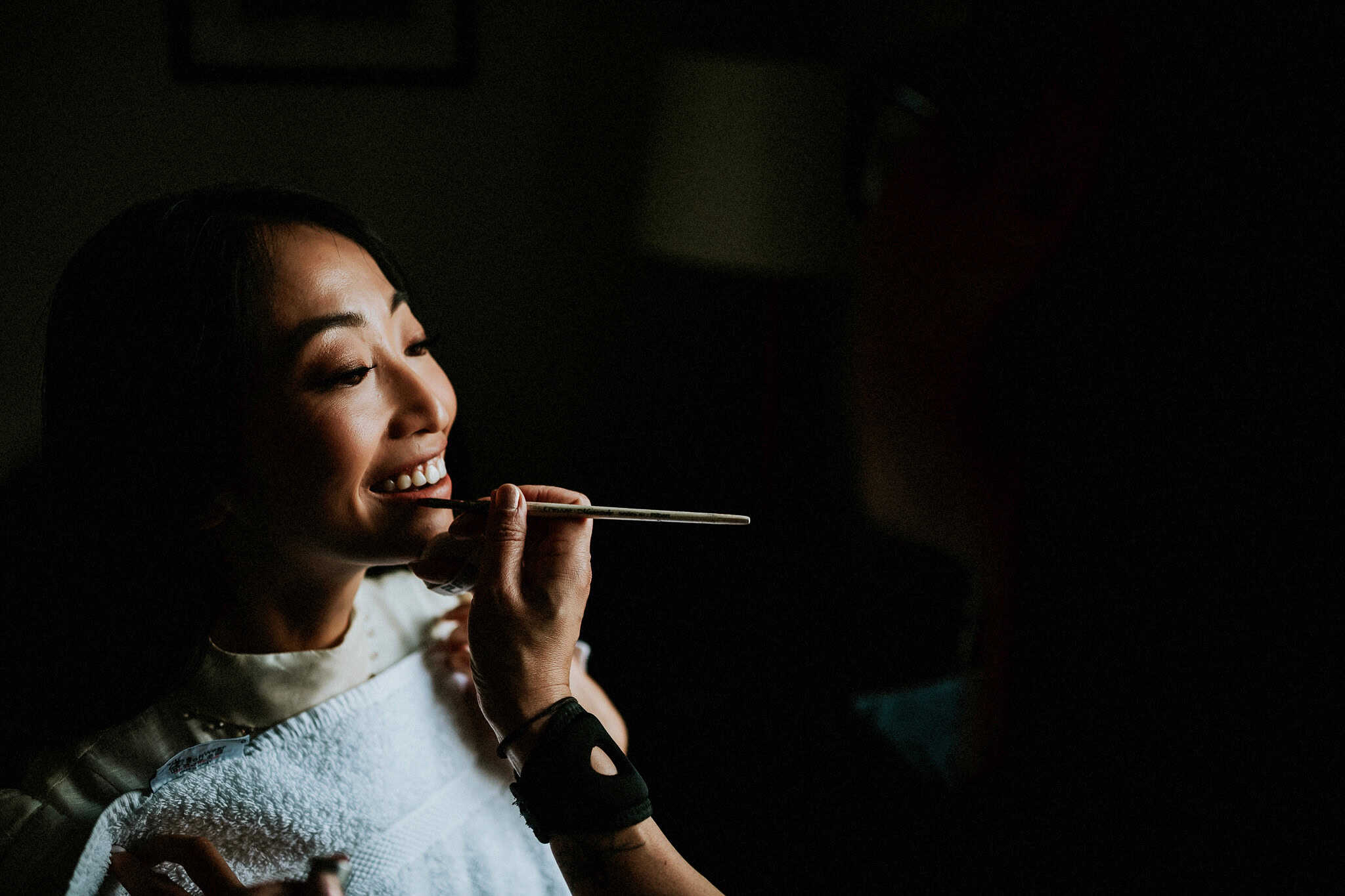 A London wedding in Chelsea Old Town Hall and Cavalry & Guards Club by UK wedding photographer Andy Turner