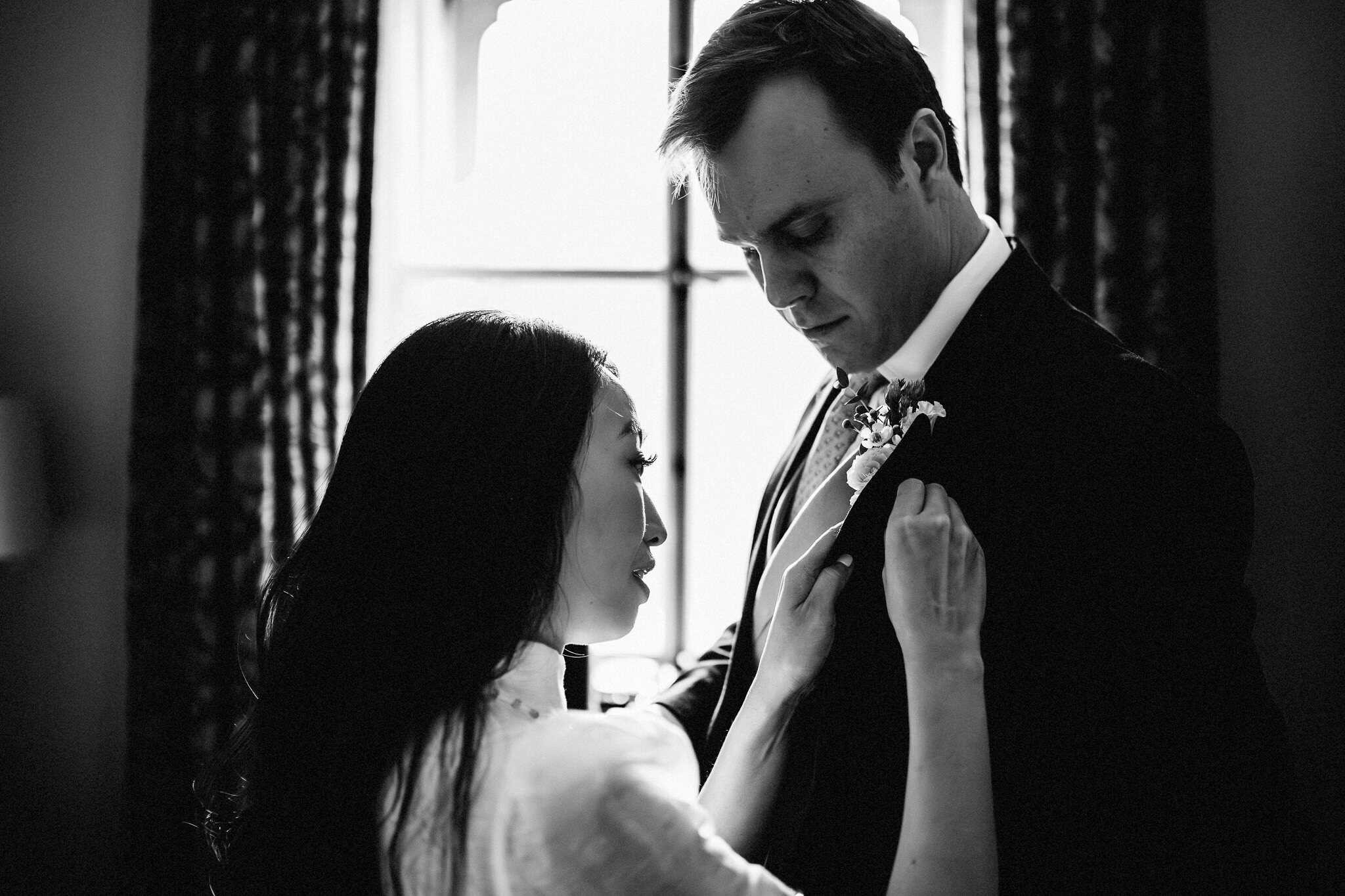 A London wedding in Chelsea Old Town Hall and Cavalry & Guards Club by UK wedding photographer Andy Turner