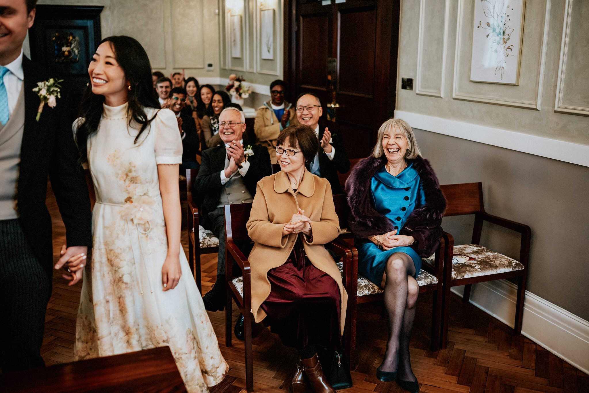 A London wedding in Chelsea Old Town Hall and Cavalry & Guards Club by UK wedding photographer Andy Turner