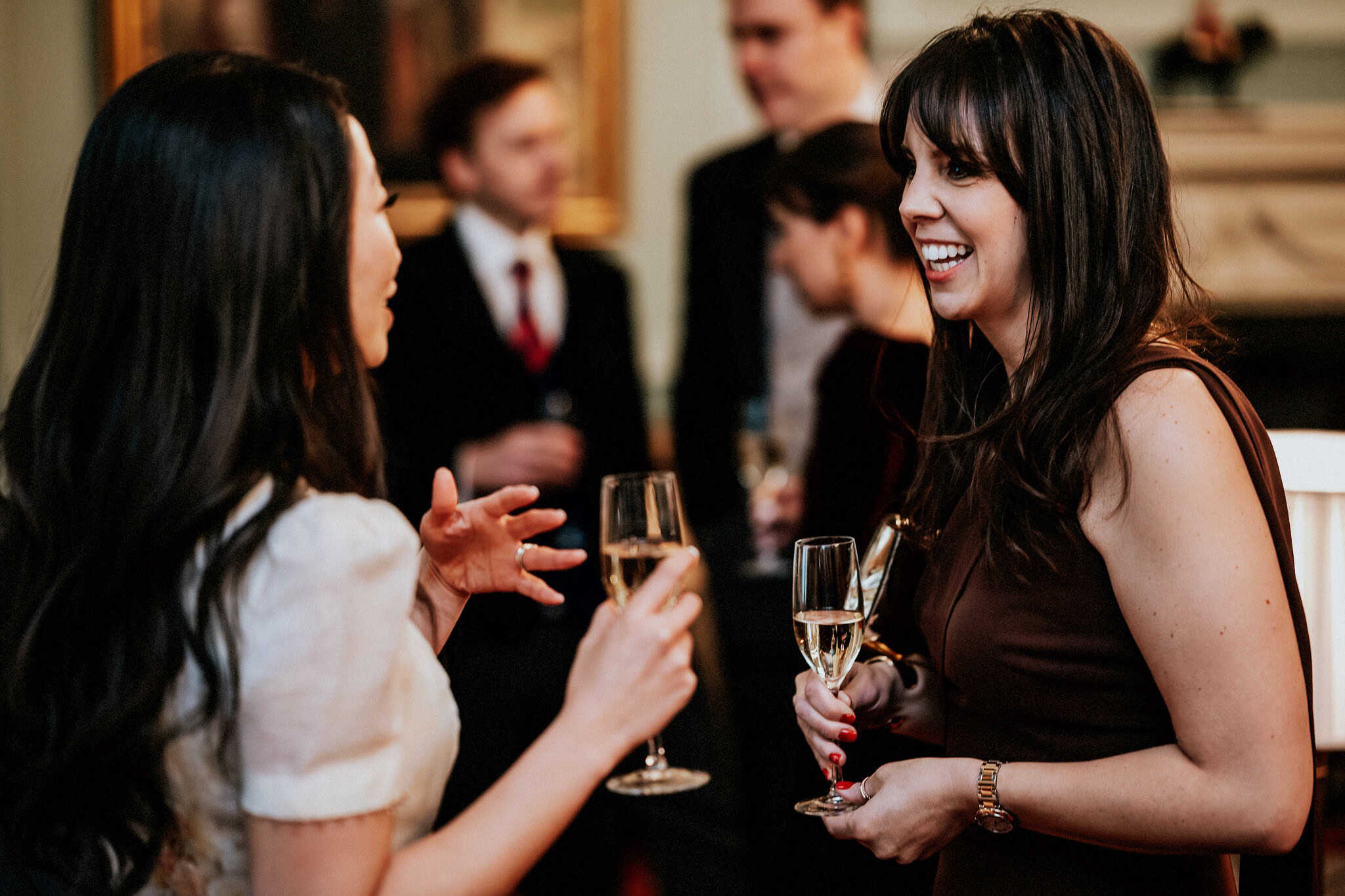 A London wedding in Chelsea Old Town Hall and Cavalry & Guards Club by UK wedding photographer Andy Turner