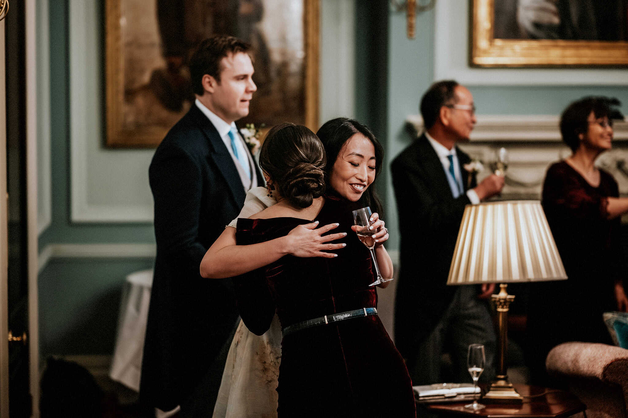 A London wedding in Chelsea Old Town Hall and Cavalry & Guards Club by UK wedding photographer Andy Turner
