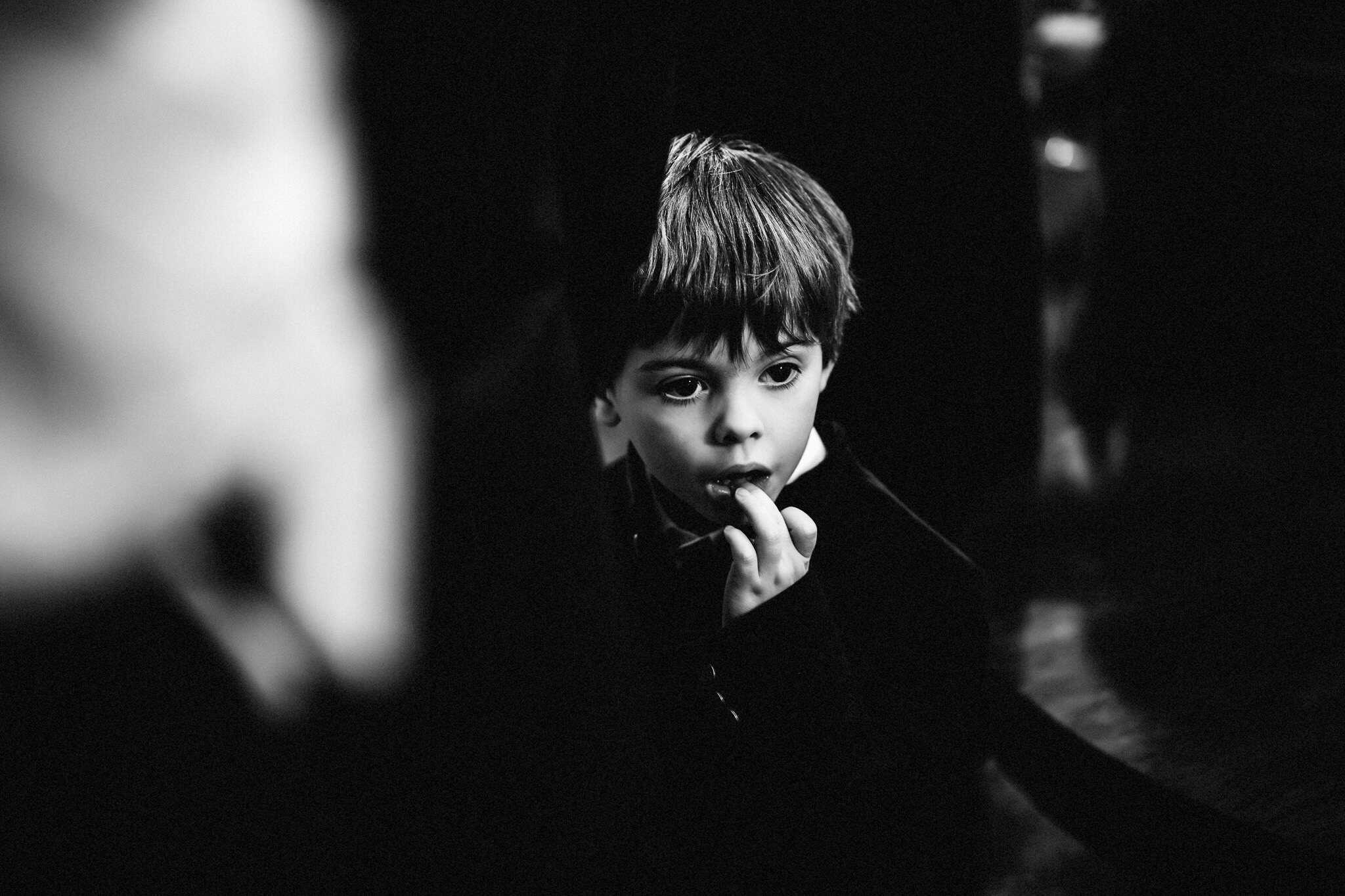 A London wedding in Chelsea Old Town Hall and Cavalry & Guards Club by UK wedding photographer Andy Turner