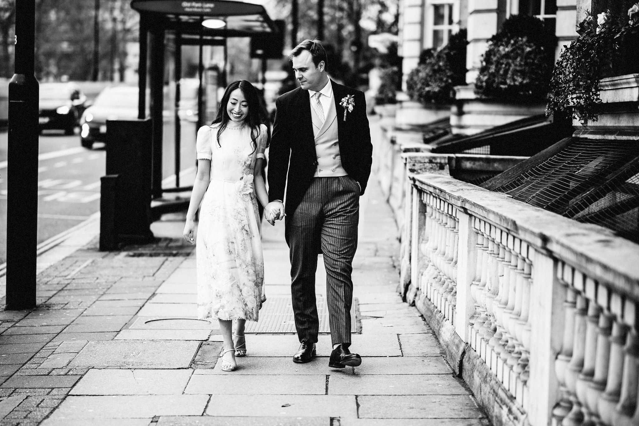 A London wedding in Chelsea Old Town Hall and Cavalry & Guards Club by UK wedding photographer Andy Turner