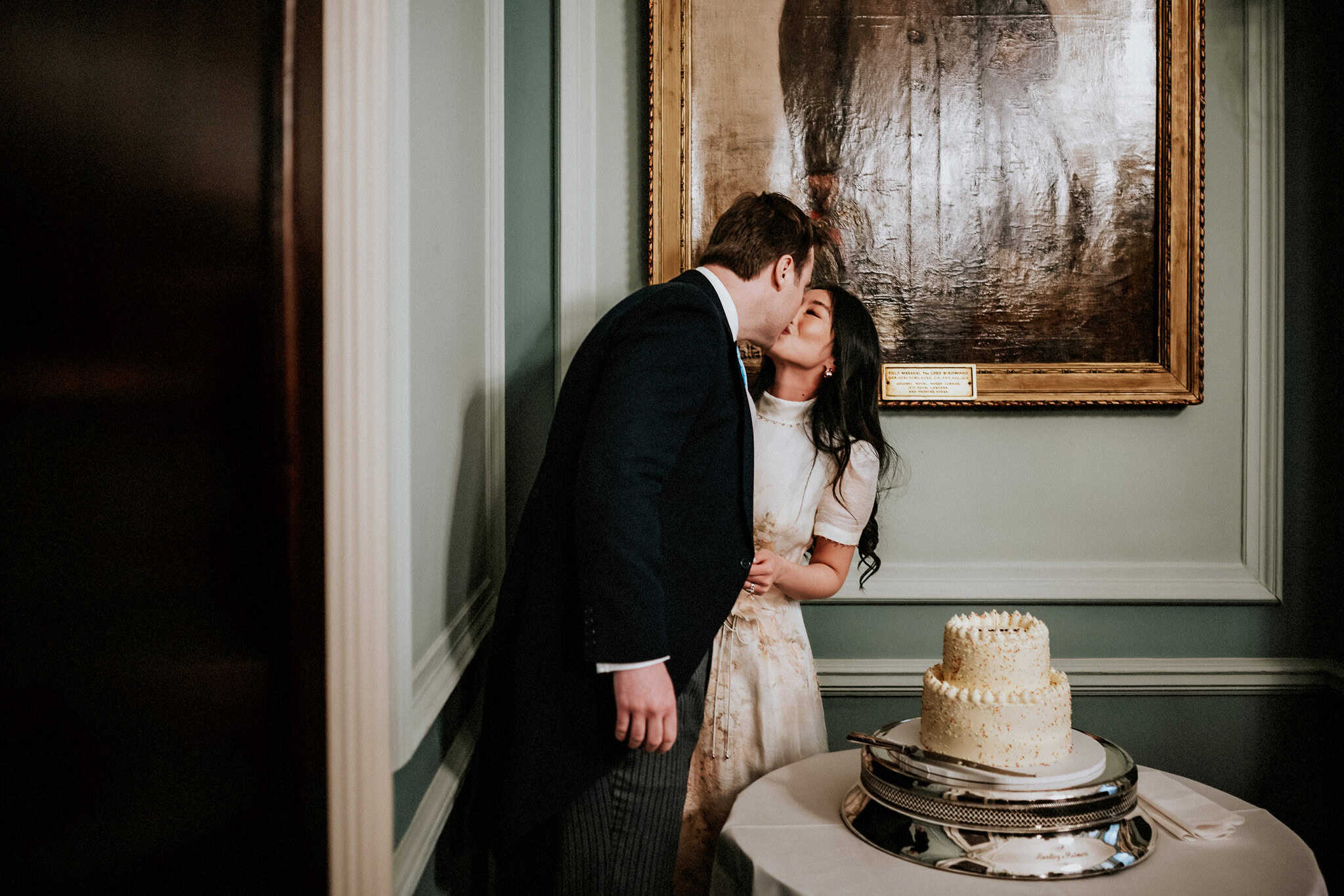 A London wedding in Chelsea Old Town Hall and Cavalry & Guards Club by UK wedding photographer Andy Turner