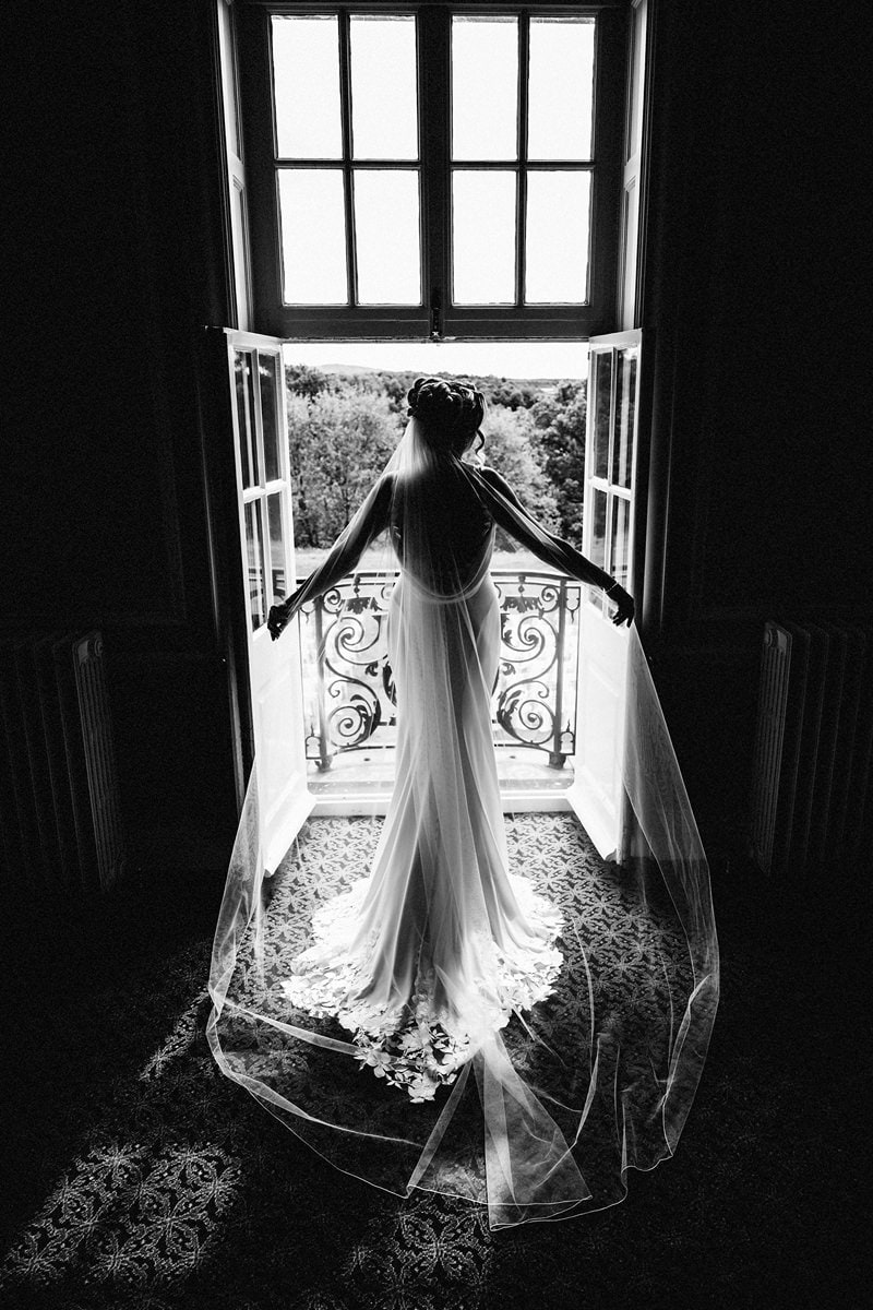 Emma ready for her outdoor ceremony at Crathorne Hall